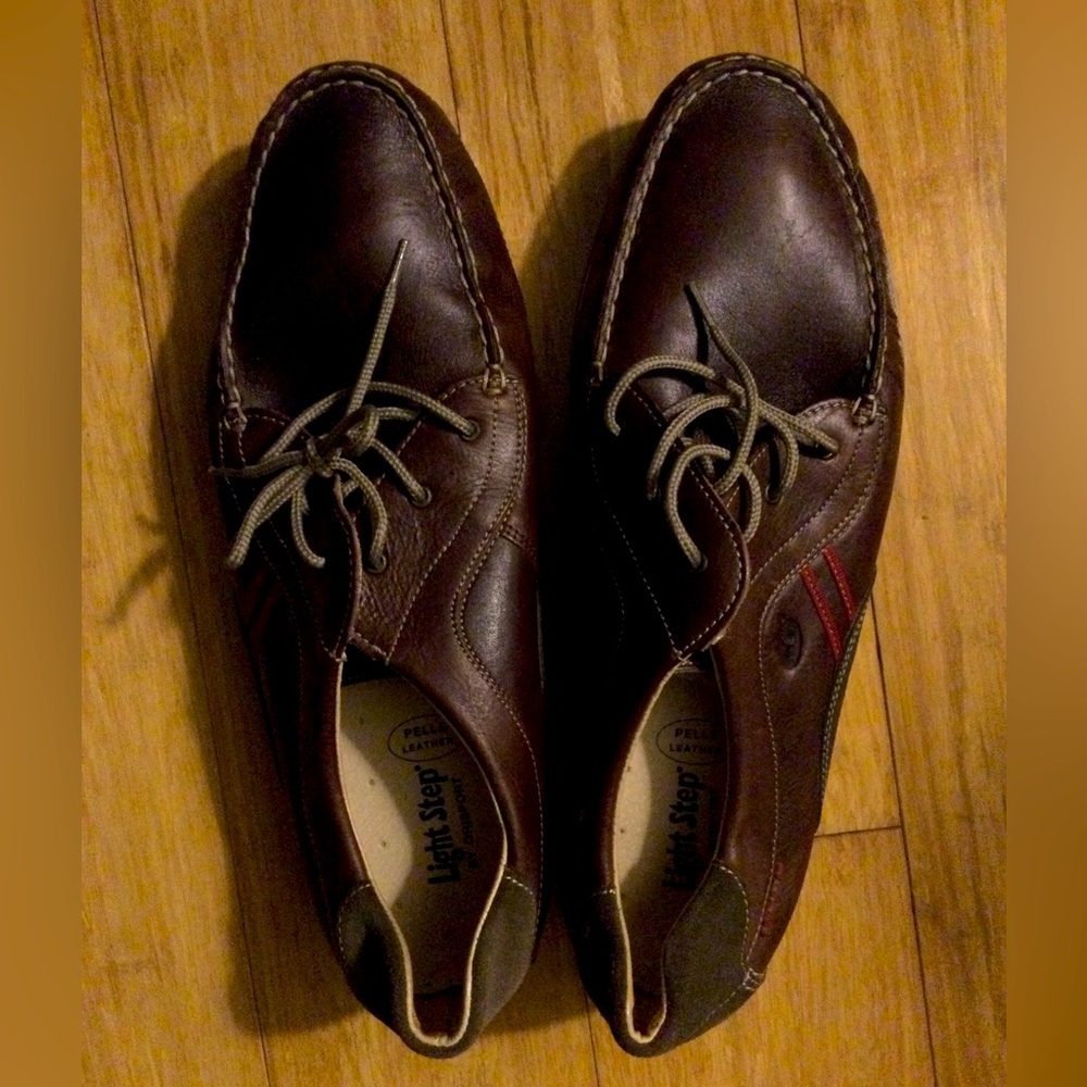 Great Italian Men’s, size 47 (US 16) PELLE leather brown shoes. Hardly worn.